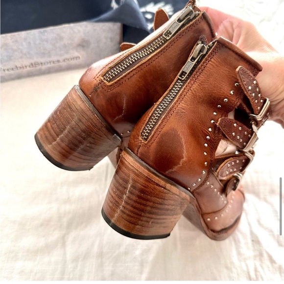 Freebird Felicity Cognac Boots NWT - Picture 14 of 16